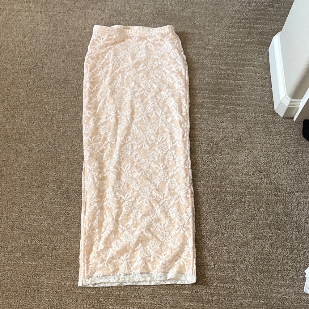 SHEIN Cream Lace Pencil Skirt